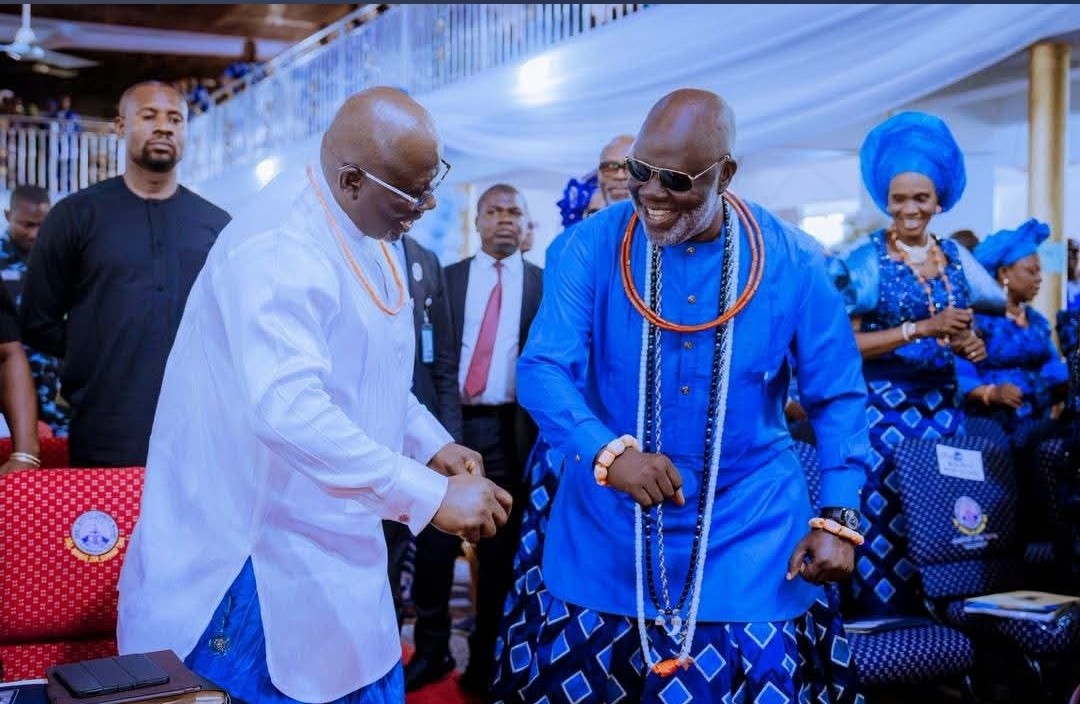 Delta APC closes ranks in Warri as Oborevwori leads political heavyweights to Arenyeka’s funeral.