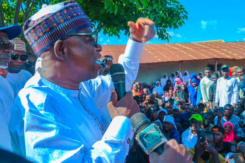 Balarabe Abdullahi speaking to Umaisha constituents about 2027 Senate election