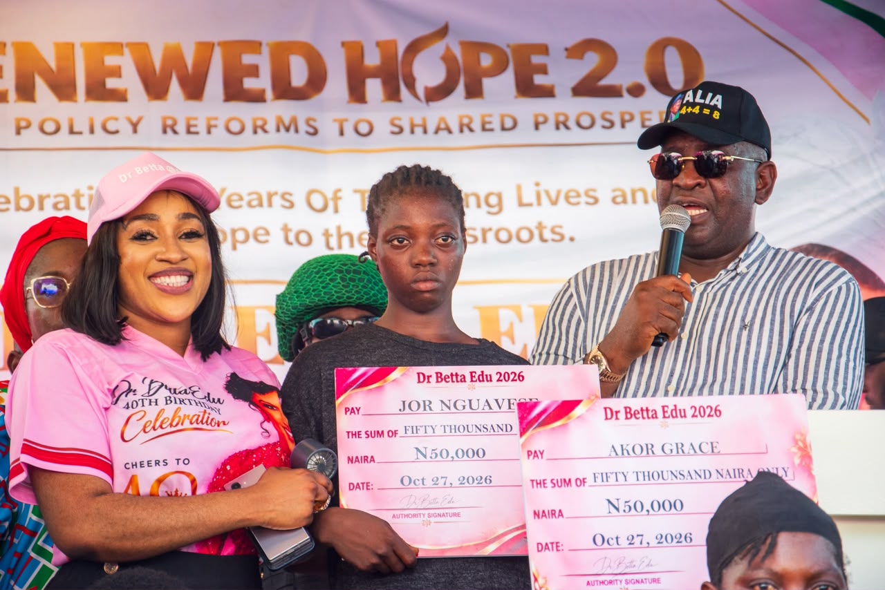 Beneficiaries receive livelihood and humanitarian support during Betta Edu's 40th birthday celebration at Ichwa IDP Camp.